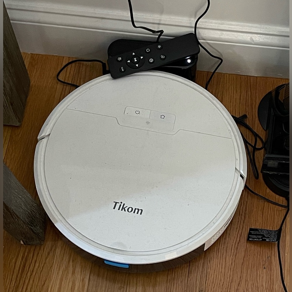 Tikom Robot Vacuum&Mop G8000 Robot Cleaner,Strong Suction,works w/ Amazon Google
